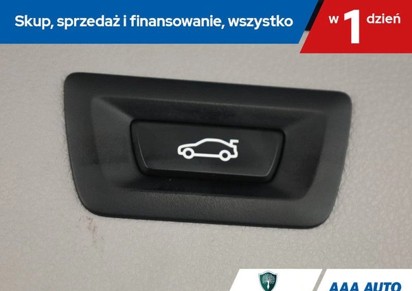 BMW Seria 3 cena 79000 przebieg: 96246, rok produkcji 2019 z Dobrzany małe 254